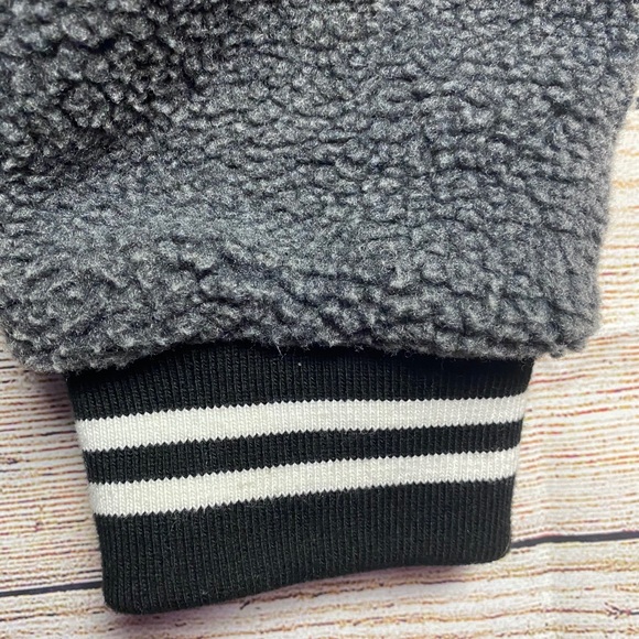 ASOS - Picture 4 of 6